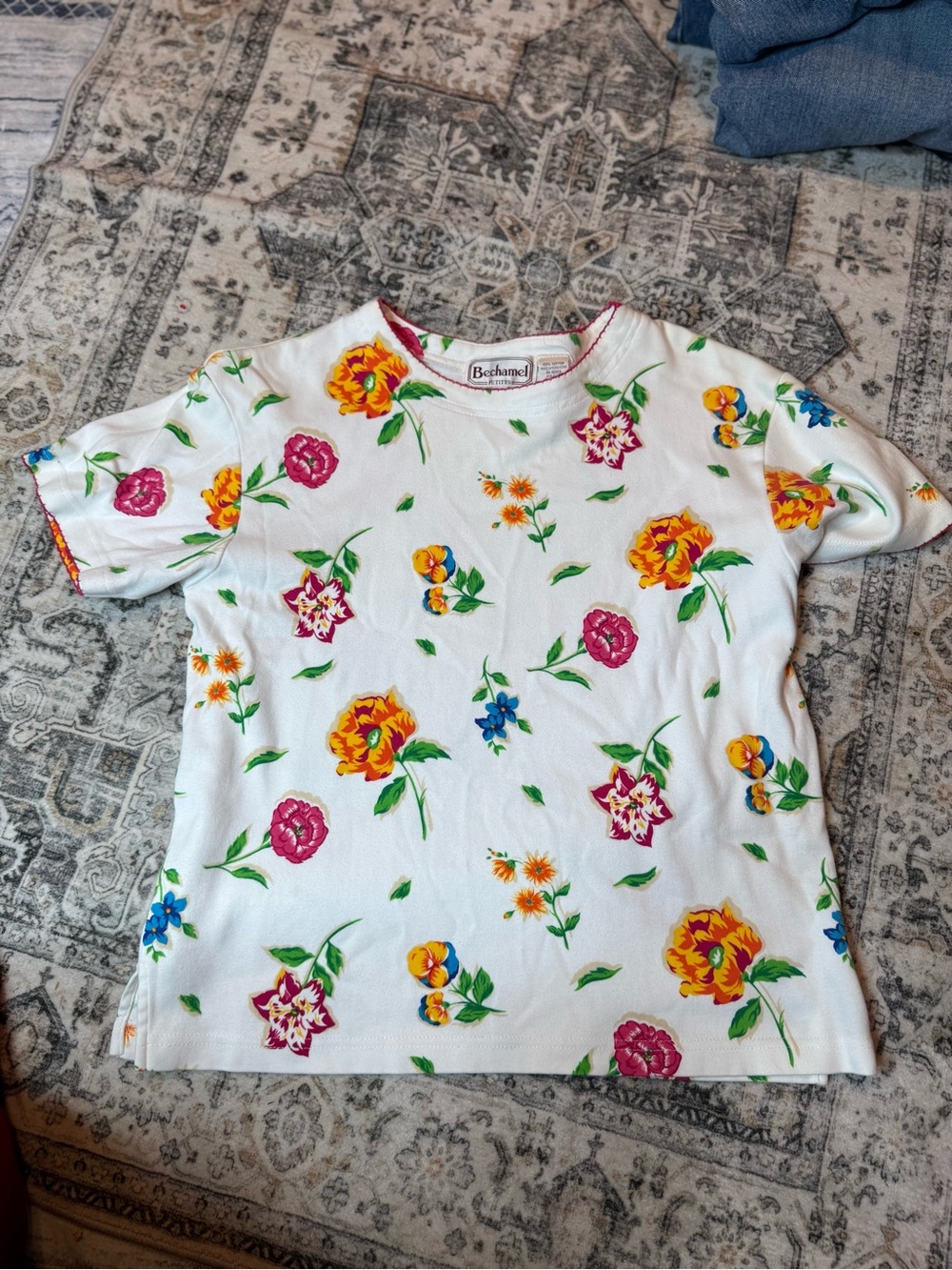 Vintage white floral t-shirt by Bechamel with a colorful, vibrant design